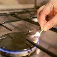 Venit sa controleze gazul: Angajat E.ON Gaz, reclamat pentru exhibitionism