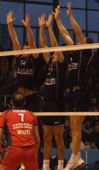 S-au impus in tie-break