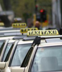 Taximetristii salajeni sustin protestul impotriva pirateriei