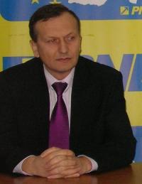 Obligatii financiare made in PNL: Cotizatii de 5.000 de euro sau sanctiuni pentru restantieri