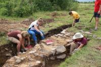 Studenti americani in tabara arheologica de la Porolissum