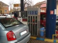 Petrom a ieftinit benzina si motorina