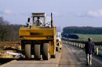 Judetul se pune pe asfaltat