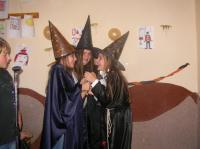 Vampiri si vrajitoare la scoala Gheorge Lazar
