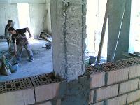 Mai putine constructii