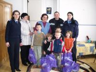 Cadouri de Mo&#537; Craciun de la jandarmi