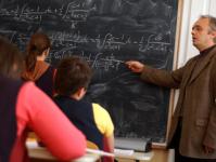 Prea putini bani pentru salariile profesorilor din Zalau