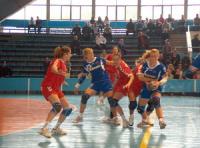 Barajul este tot mai aproape