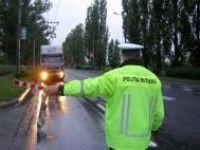 Politistii au ridicat bastonul pentru aproape 200 de vitezomani