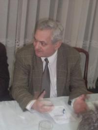 Pe noi nu ar trebui sa ne preocupe biletelele si suspendarile