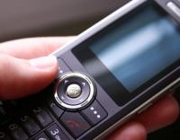 Tepuit de 900 de lei, prin SMS pe telefonul mobil 