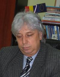 Ioan Abrudan, politica si siguranta posturilor din invatamant