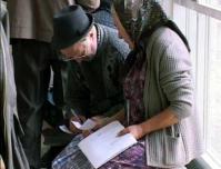 Pensionarii se imprumuta cu miile pentru a face fata crizei