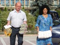 Salajenii doneaza bani si pachete cu ajutoare pentru sinistratii din Moldova 