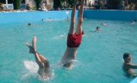 Apa din piscinele publice poate dauna sanatatii
