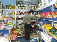 Simleuanii, victimele comerciantilor de alimente expirate