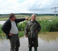 Satenii din Crasna, loviti din nou de inundatii