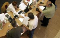 Salajenii cu credite mai au doua zile pentru a semna noile contracte cu banca