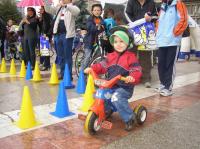 Sute de mici biciclisti s-au intrecut la Michelin Junior Bike