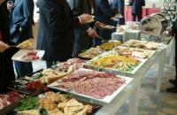 Alimente expirate in pachetul de catering