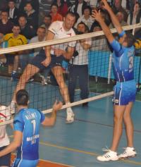 Campioana lupta pentru primul trofeu al sezonului
