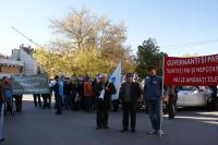 Ignorati de politicienii aflati la putere: Sindicalistii salajeni au asaltat sediile UDMR si PDL