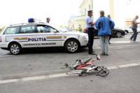 Biciclist de 12 ani lovit de o masina