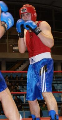 Adrian Poputea, la un pas de semifinalele Ligii Boxing One