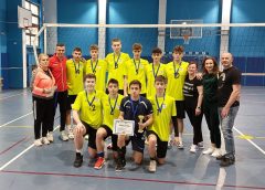 Echipa de volei de la CNS Zalău, medaliată cu bronz la Olimpiada Naţională a Sportului Şcolar