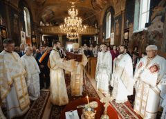 Episcopul Sălajului, în mijlocul credincioșilor din Someș-Odorhei